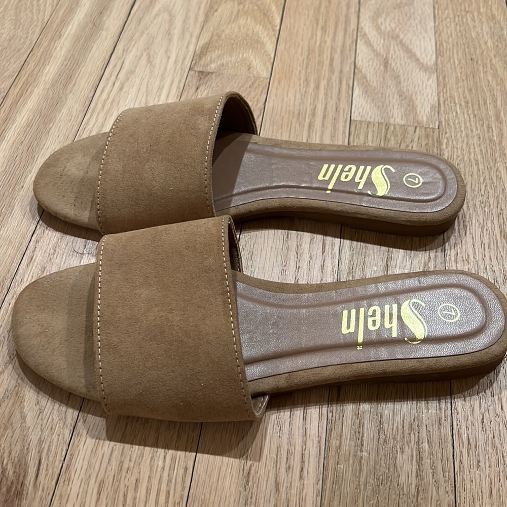 Sandals - Picture 3 of 3